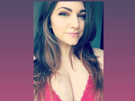 34HHGamerGirlHannah cam model preview