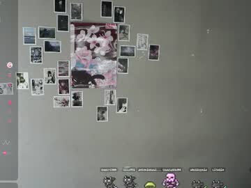 auroremanaugh cam profile image