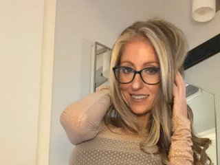 Ava_Asher cam model preview