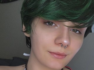 BarelyOlivia cam profile image