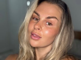 ClaraXVale cam model preview