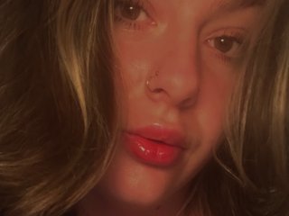 ElsieStone cam profile image
