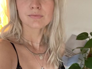 EnglishBeauty_x cam profile image