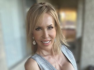EricaLauren cam model preview