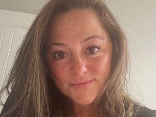 Hottassnurse cam profile image