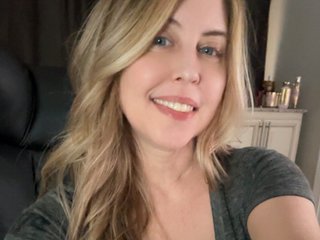 KayBayBees cam model preview