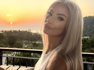 MarillynnMoon cam profile image