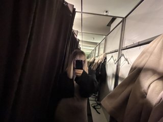 MistressLouUK cam profile image