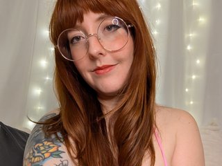 Opal_the_Oracle cam model preview