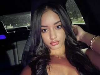 prettybabyalani cam profile image