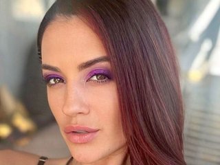 RavenReigns cam model preview
